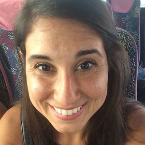 Meet your Posher, Eemily